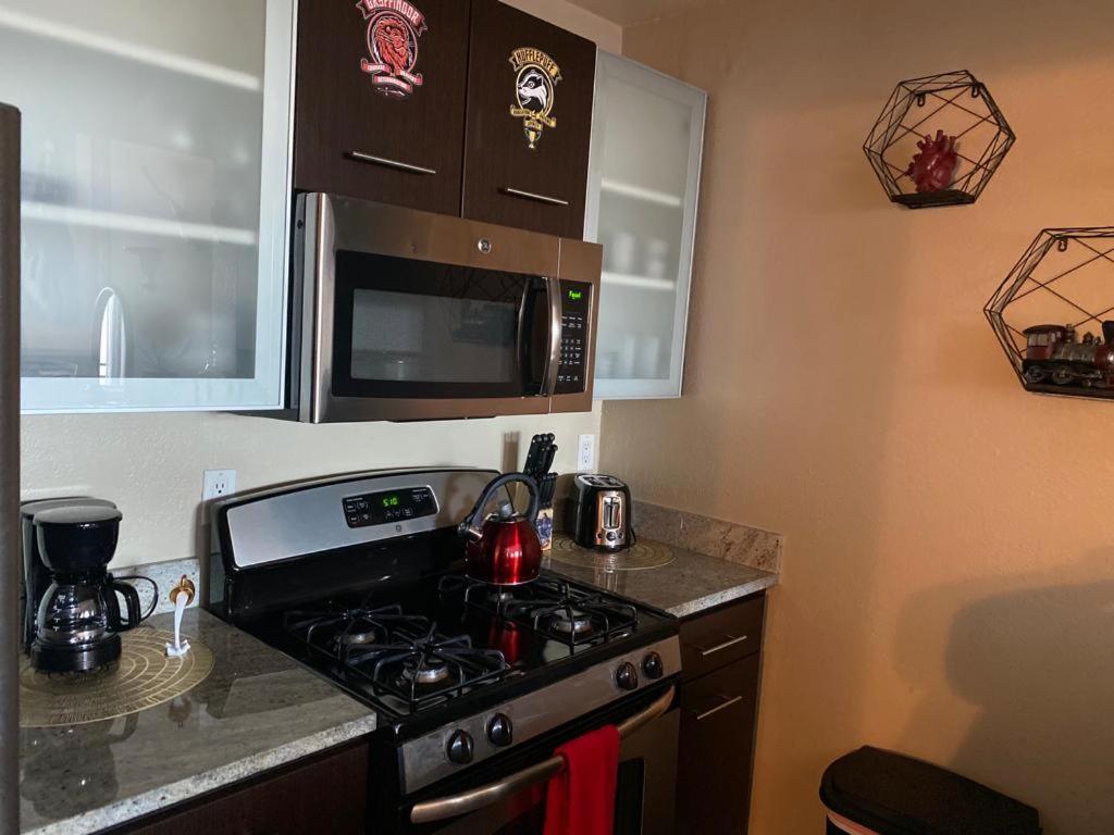 Mario, Harry Potter, Disney & Not Themed Loft Universal Studios 10Min Loft Apartment ลอสแอนเจลิส ภายนอก รูปภาพ