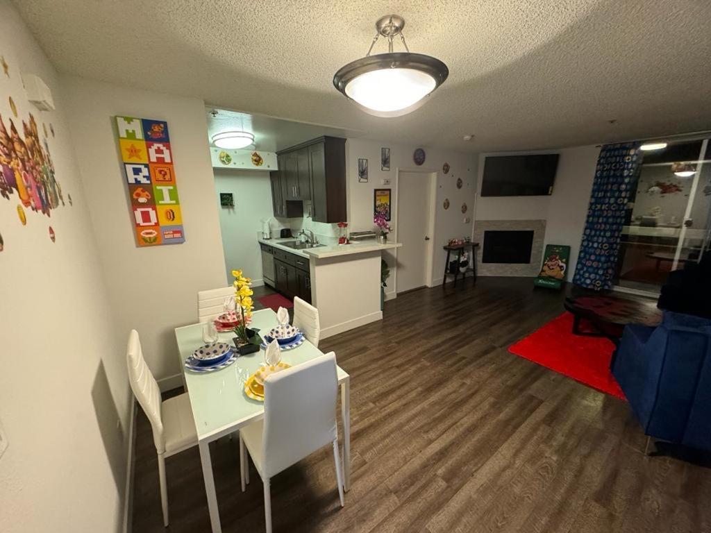 Mario, Harry Potter, Disney & Not Themed Loft Universal Studios 10Min Loft Apartment ลอสแอนเจลิส ภายนอก รูปภาพ